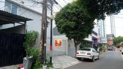 dijual kos exclusive 20 pintu Salemba Jakarta pusat