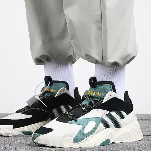 SEPATU PRIA CASUAL SNEAKERS BASKET ADIDAS STREETBALL 43 SHOES