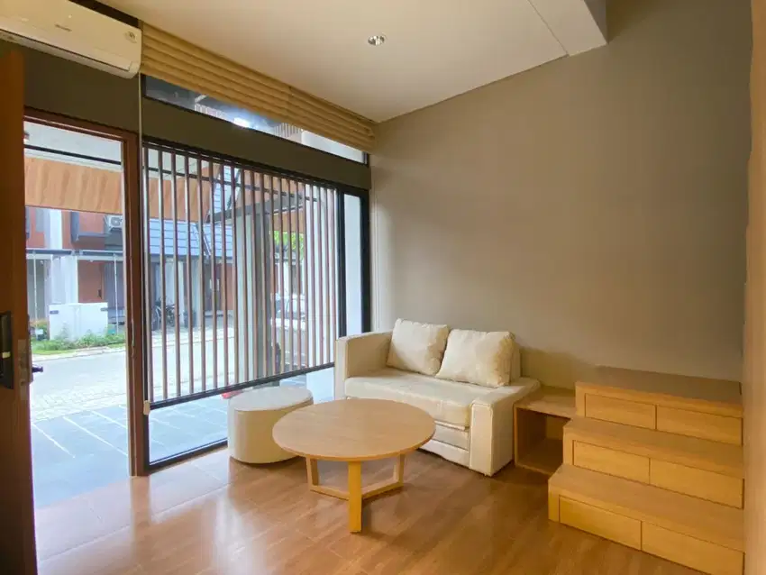 RUMAH FULL FURNISHED FLEEKHAUZ BSD