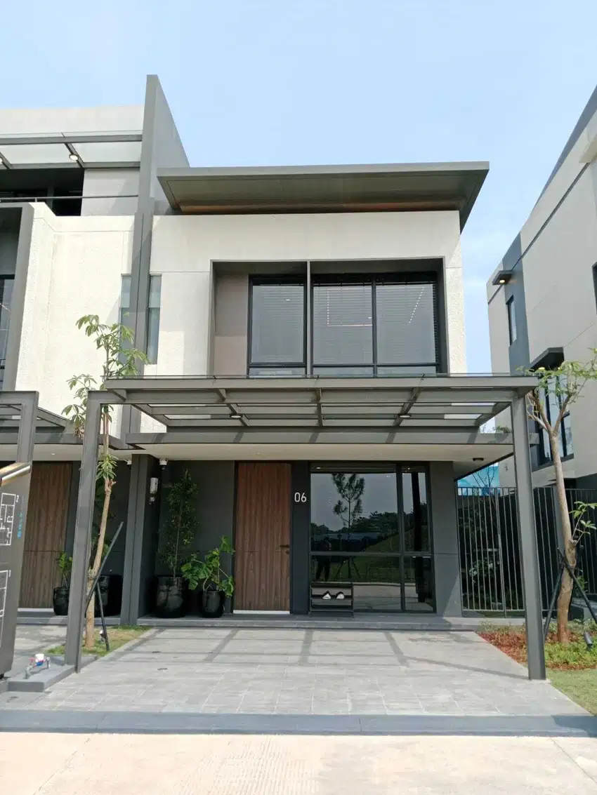 Di jual rumah 2 lantai murah Lippo Cikarang
