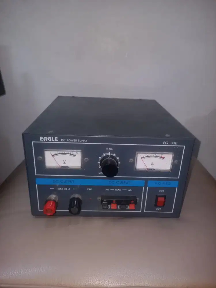 Power suplai merk EAGLE 30 amp.