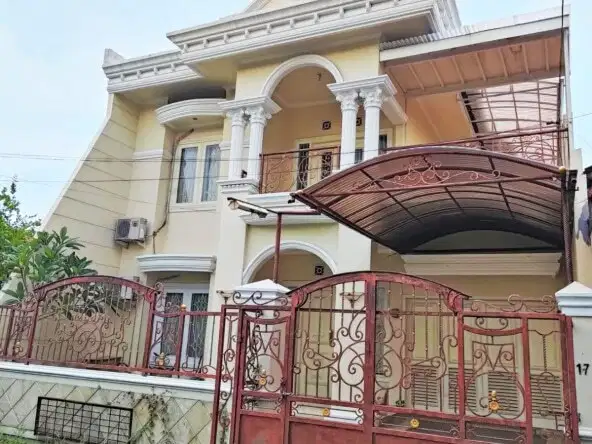 Dijual Rumah Tenggilis 2 lantai Siap huni