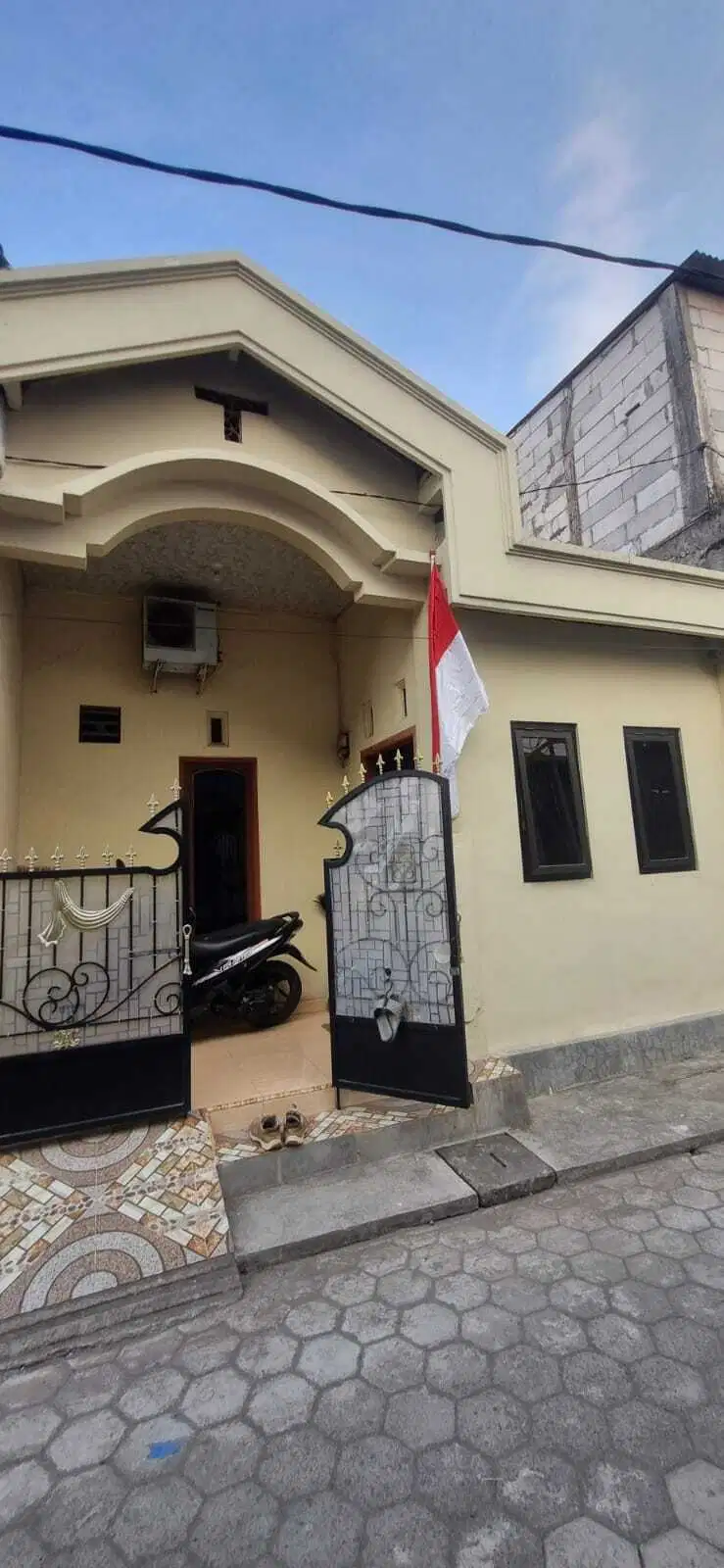 Rumah Full Renovasi Wage Aloha Taman Sidoarjo