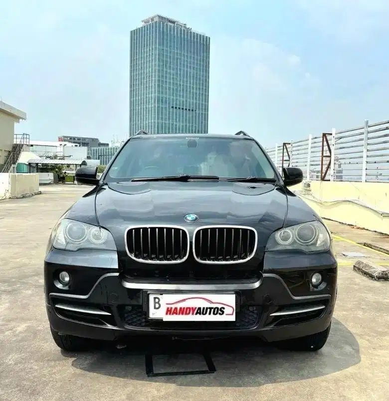 BMW X5 Tahun 2008 Automatic Hitam Metalik 7 Seater