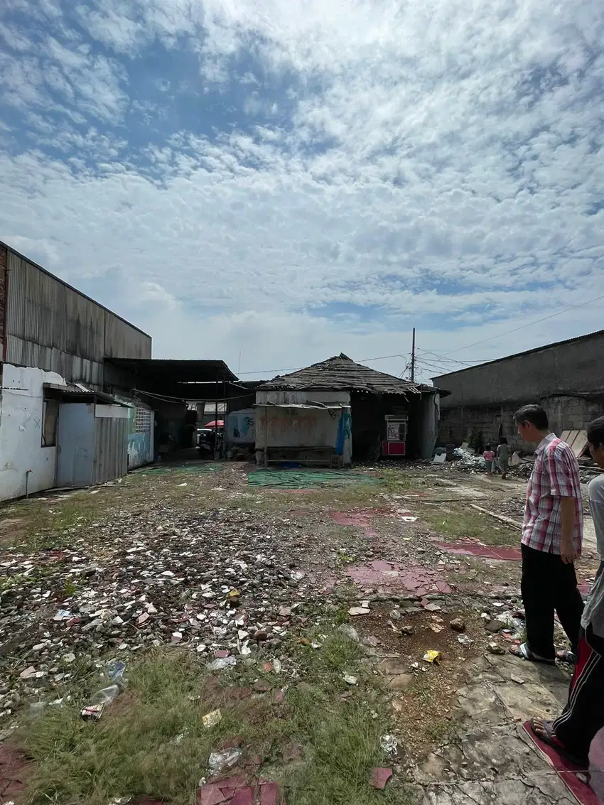 DIJUAL TANAH PERSIS DIBELAKANG MALL SMS, CIBOGO WETAN