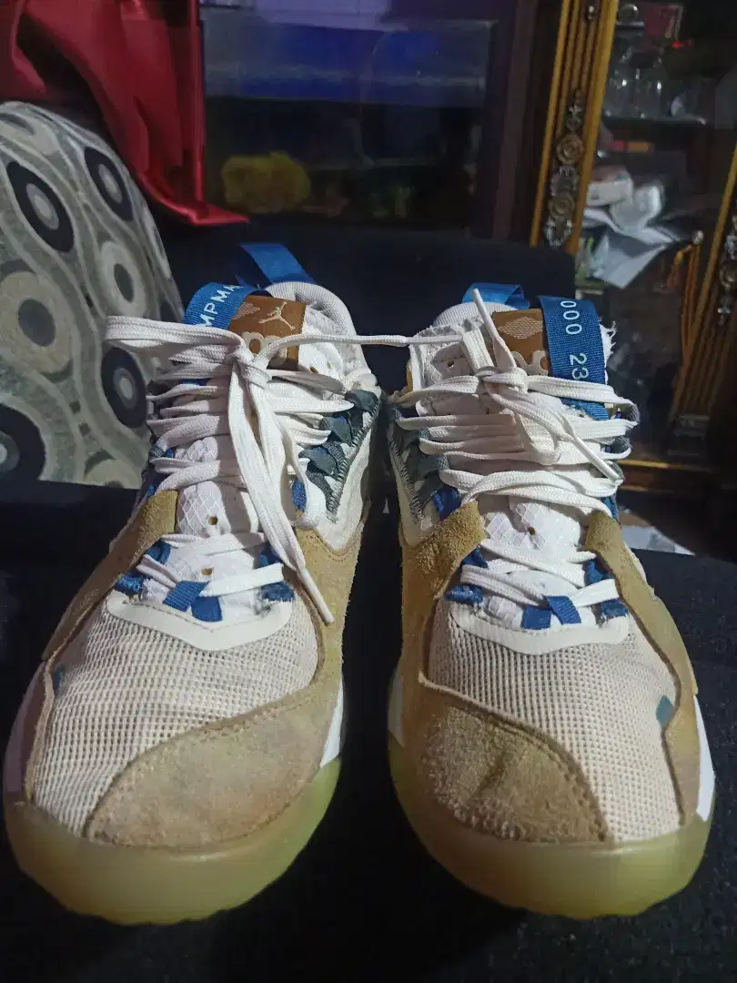 Sepatu Nike puma adidas salomon tnf hoka