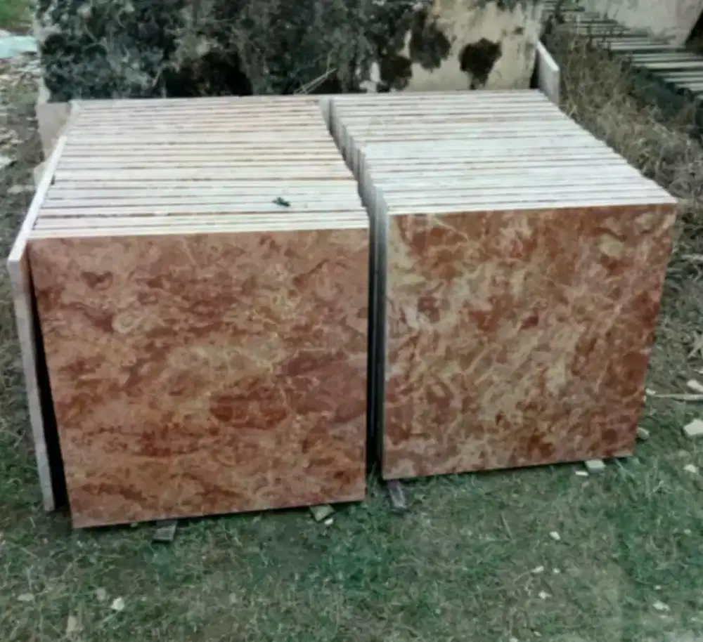 Marmer Lantai Merah Asli Motif Natural