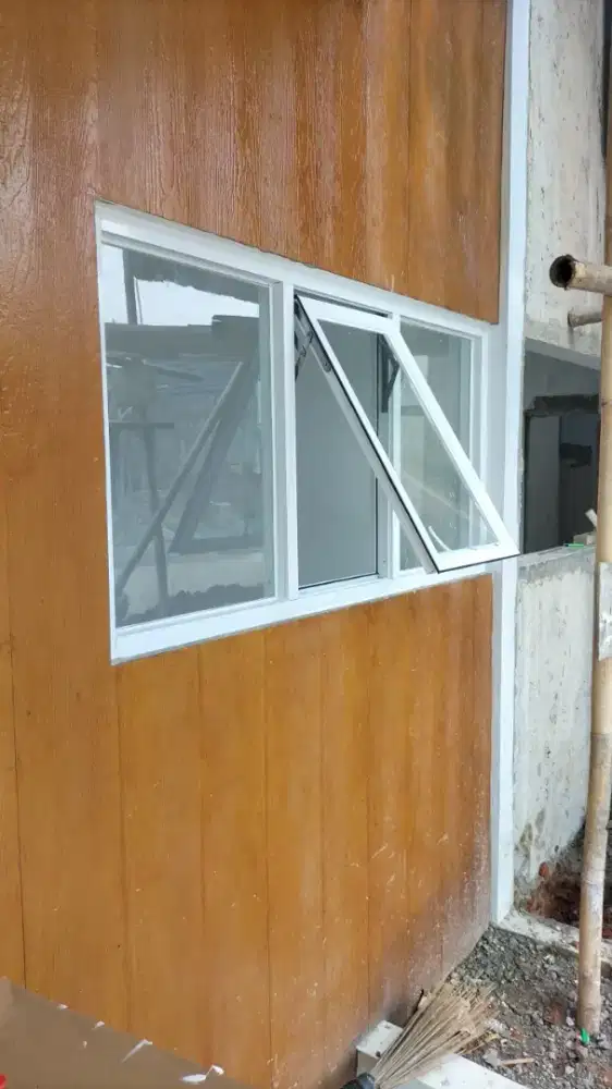 Jendela dan pintu aluminium