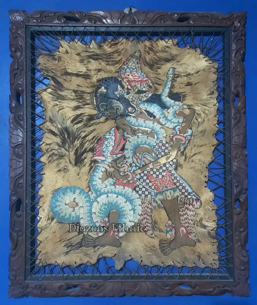 Pajangan dinding kulit tatah wayang Bima Vs Naga