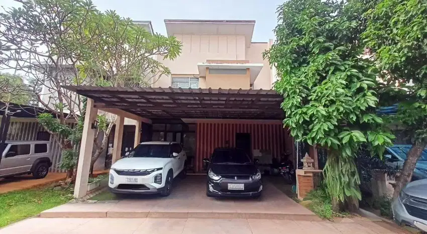 Dijual Rumah 2Lantai Di Foresta Bsd City