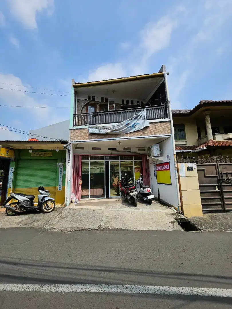 Di kontrakan Tahunan Ruko 3 Lantai Bisa Untuk Usaha