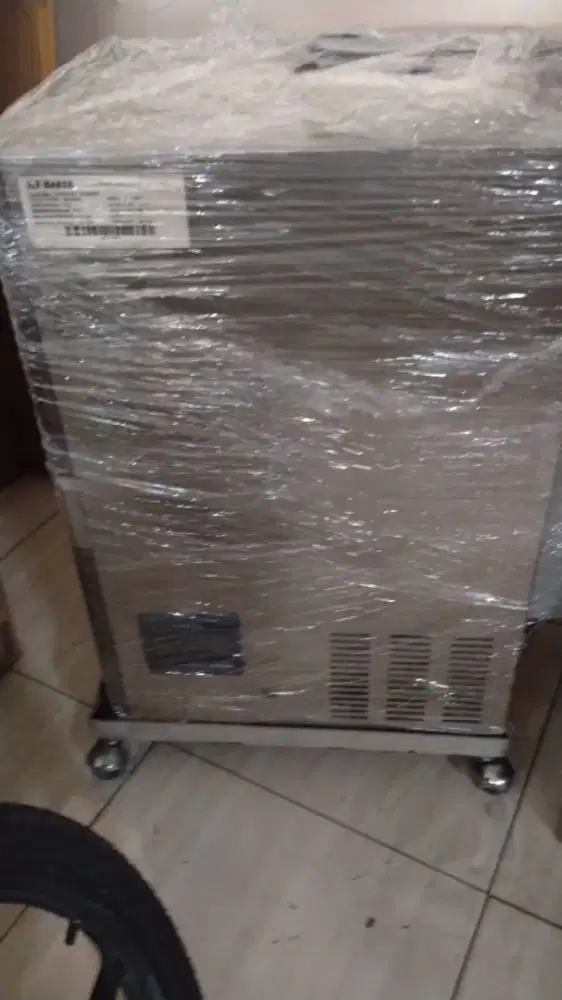 mesin ice maker