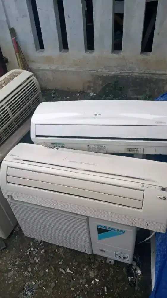 Terima ac bekas dengan segala kondisi