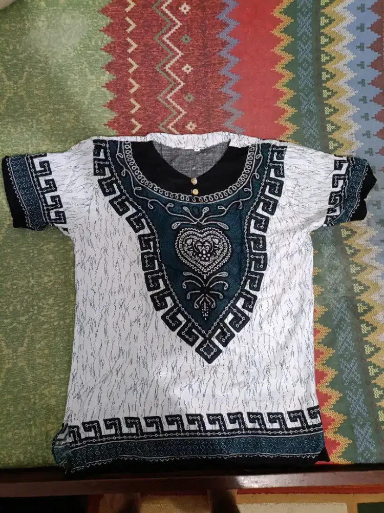 Baju Batik Bali (Oleh-Oleh Bali)