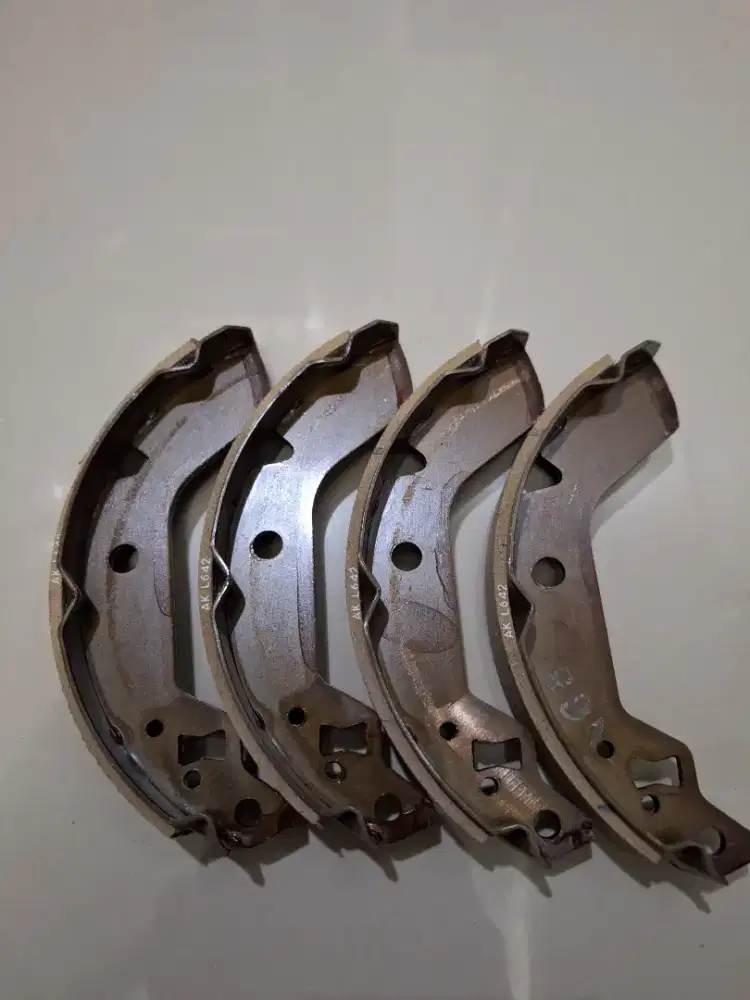 Kampas rem belakang agya ayla