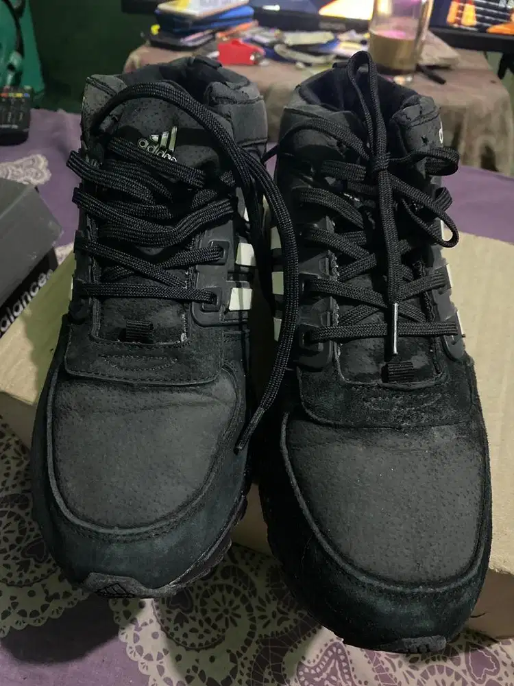 Adidas EQuipment Hitam 42/26,5