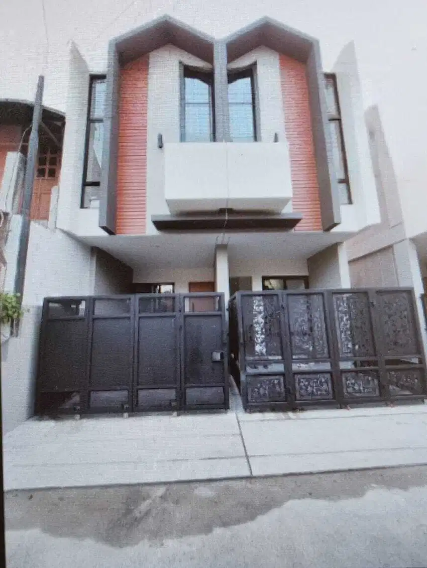 DIJUAL RUMAH 2-3 LANTAI CARPORT SWASEMBADA DEKAT STASIUN TANJUNG PRIUK