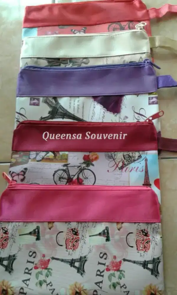 SOUVENIR POUCH BESAR