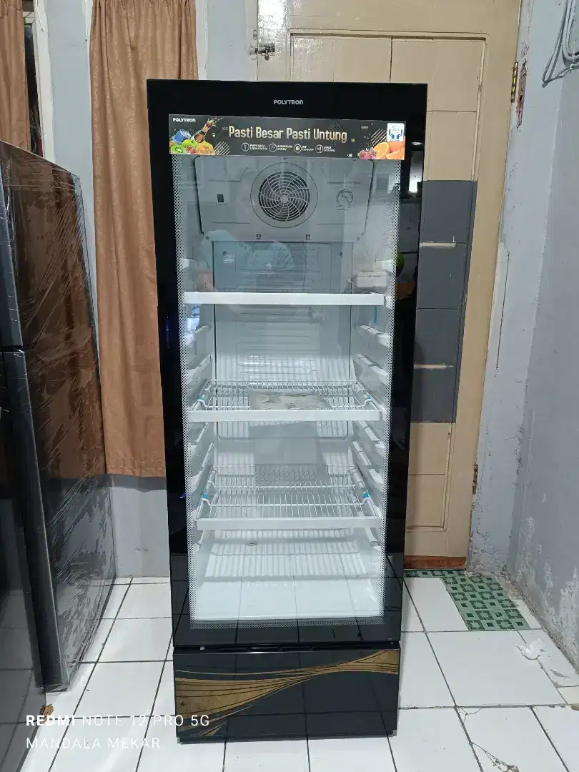 Polytron scn-187 show case 4 tahap like new