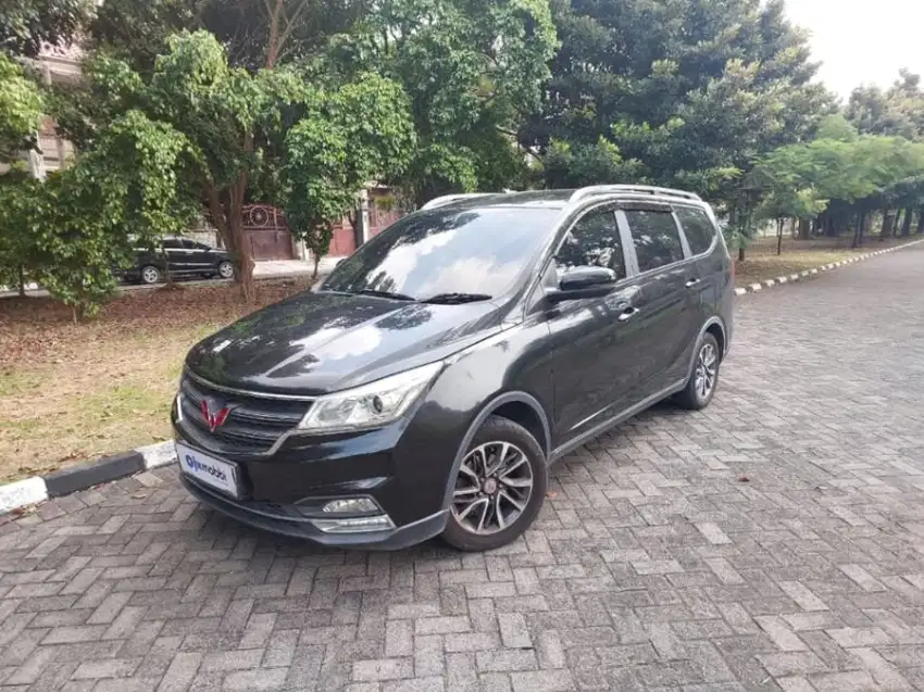 DP MURAH Wuling Cortez 1.5 C Bensin-MT-2019 Hitam DAH