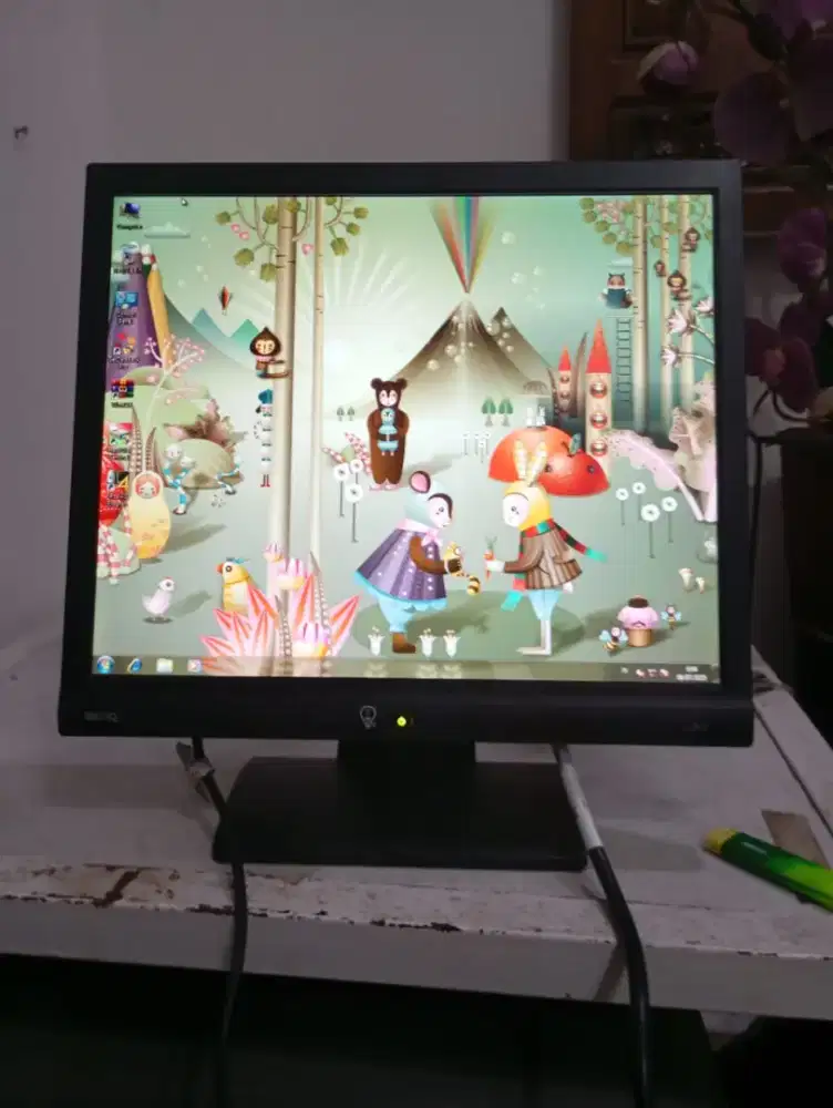 Monitor LED Benq 17 Inch Square