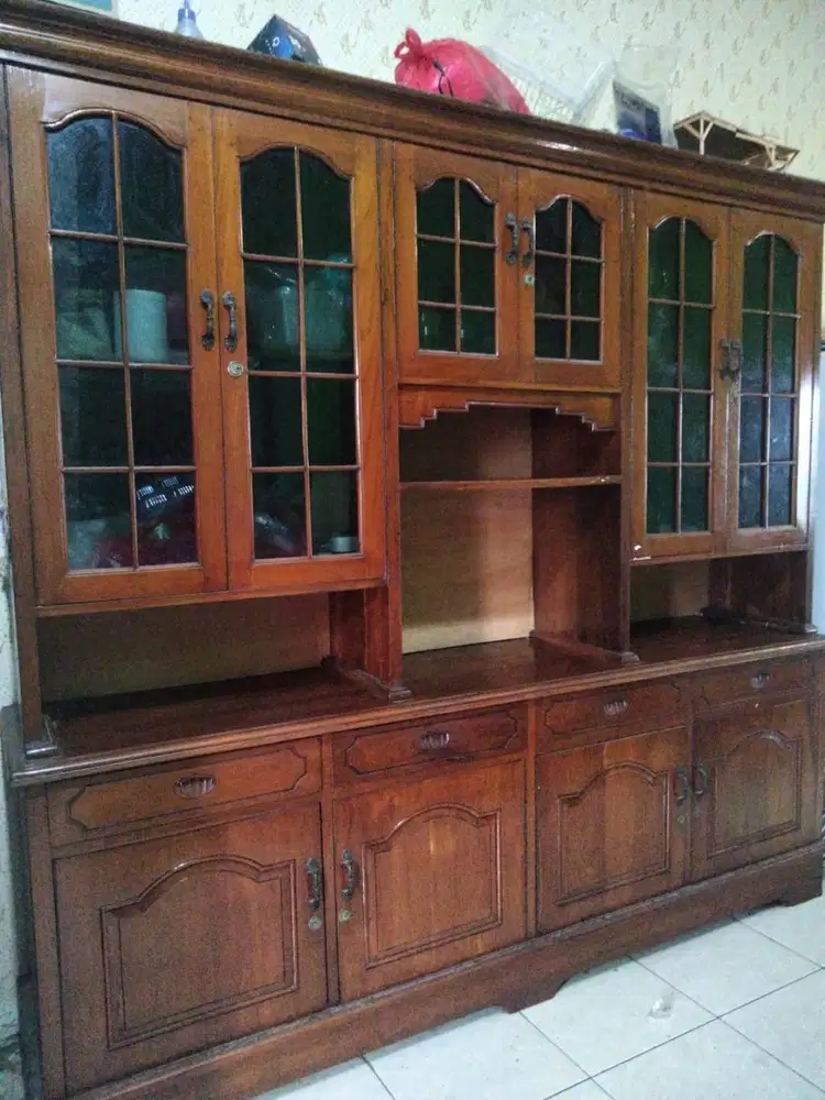 Lemari jati tua dan lawas jaminan 100 persen