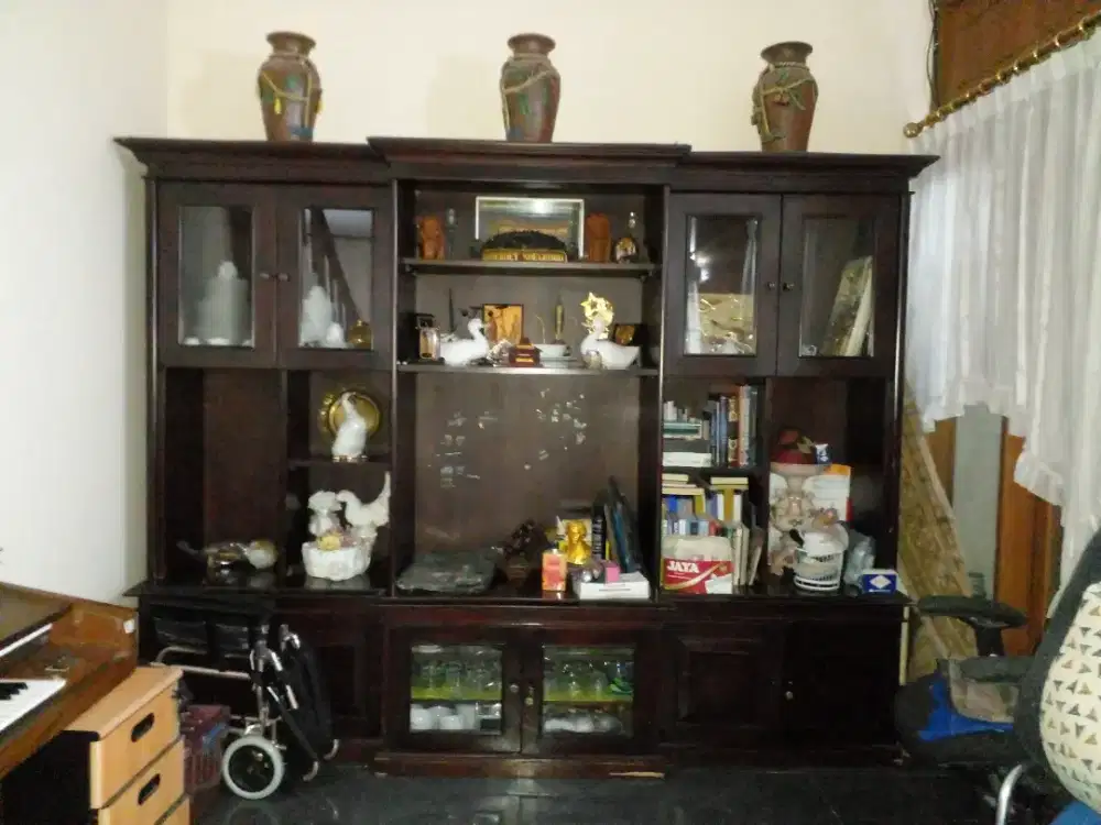 Bufets antik kayu jati