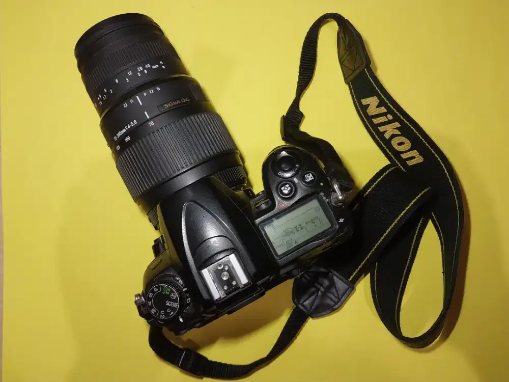 BU Nikon D7000 +LENSA TELE nikkor 55_200