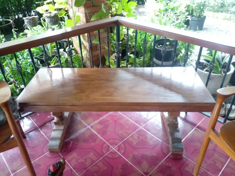 Meja antik.kayu jati jepara
