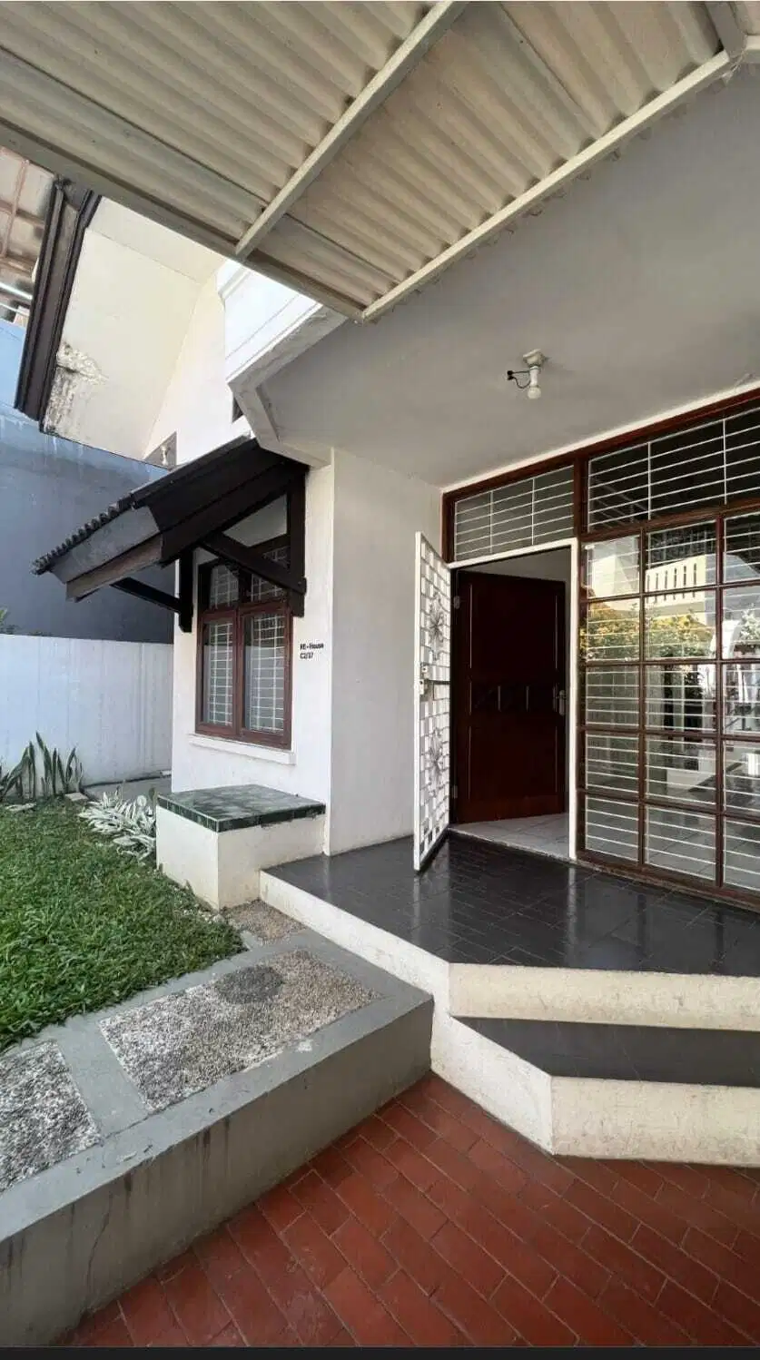 Dijual Rumah Modern di Komplek Taman Mutiara Siap Huni