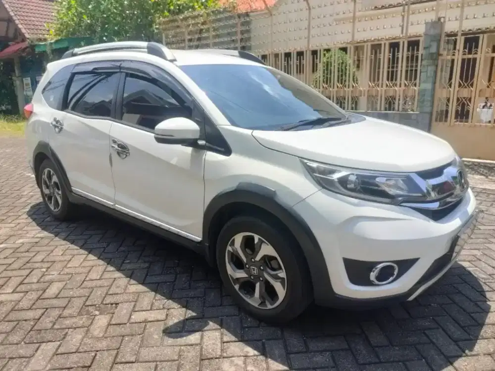HONDA BRV 1.5 E CVT 2016 PUTIH