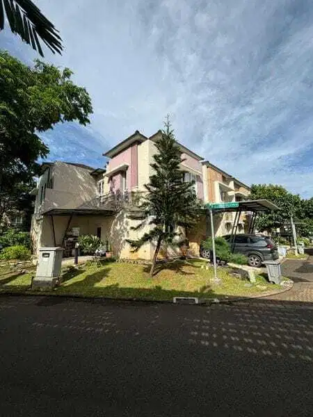Dijual Cepat Rumah Hoek Tesla Gading Serpong Full Furnish, Dekat UMN