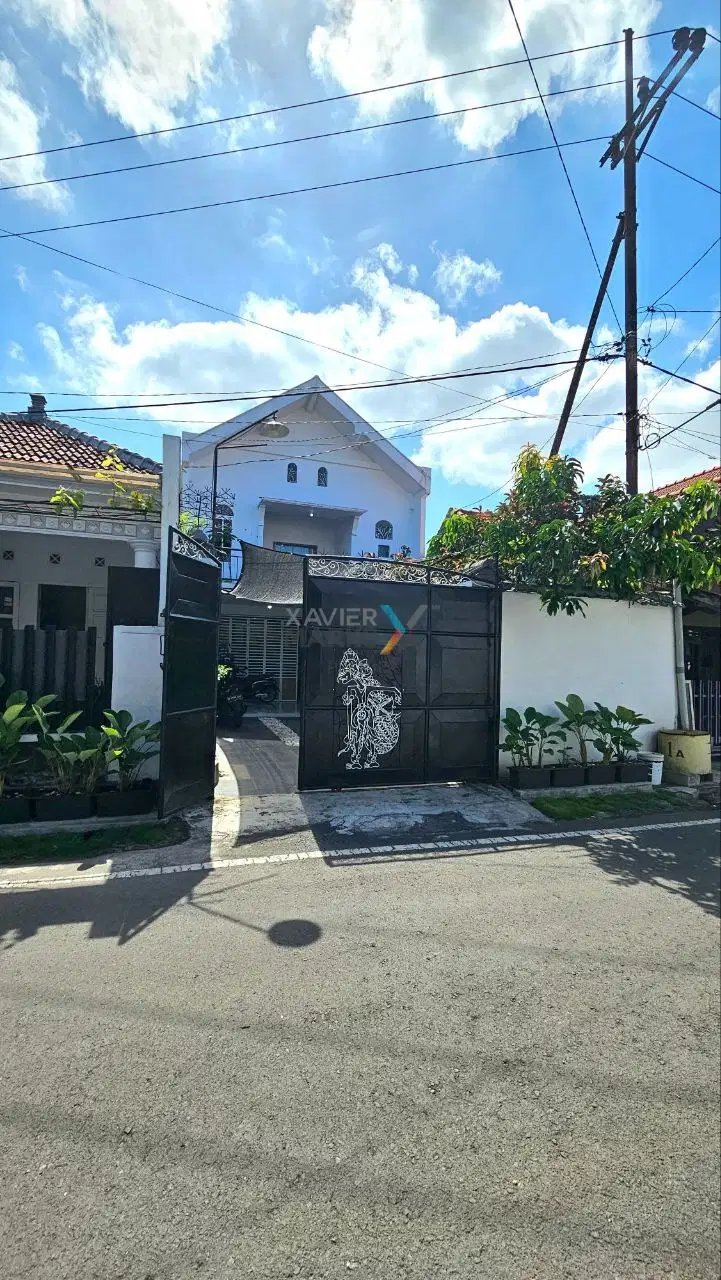Dijual Rumah 2 Lantai di Perumahan Karanglo Indah, Balearjosari Malang
