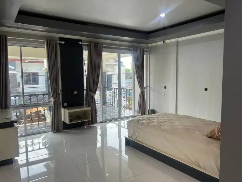 Rumah Dekat Mall Amplaz Jual Kepepet