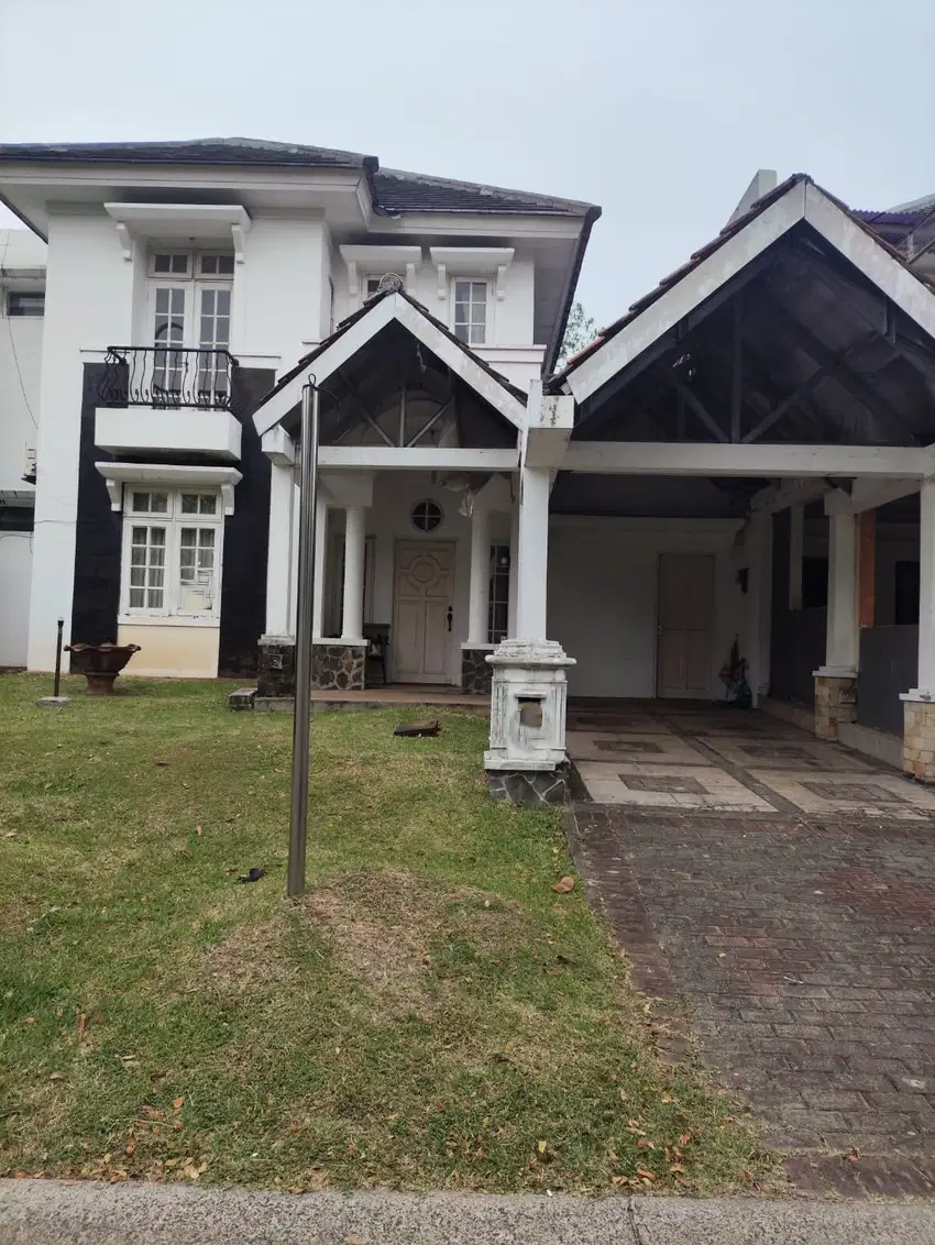 Disewakan Rumah Kota Wisata Siap Huni 2 lantai