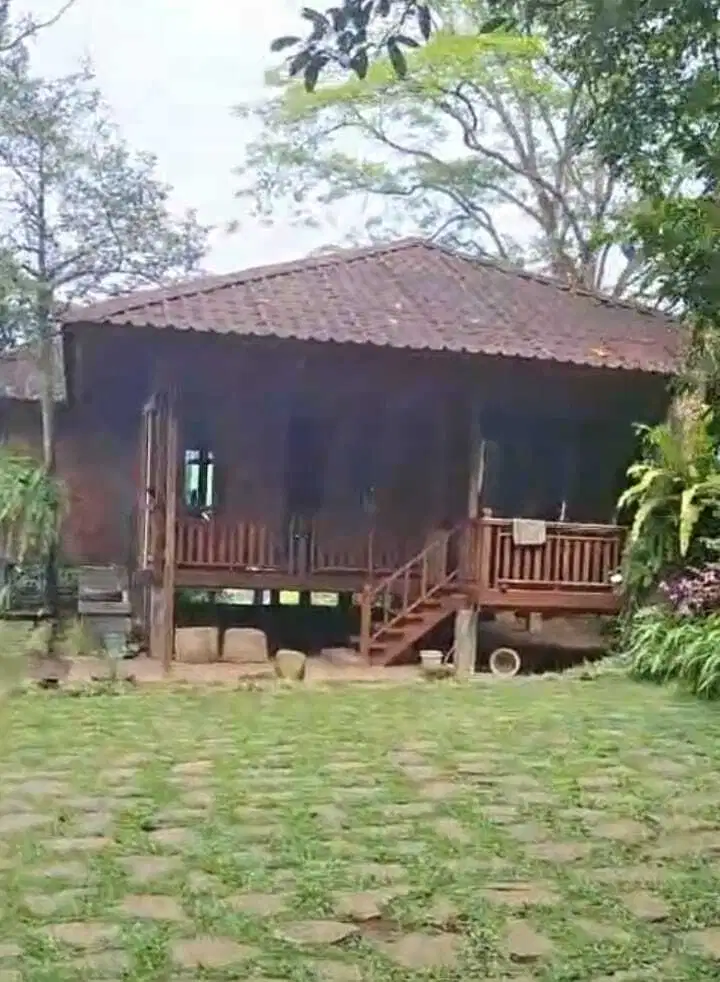 Tanah + Bangunan di Cijeruk, Bogor - Luas 9.200 m2!