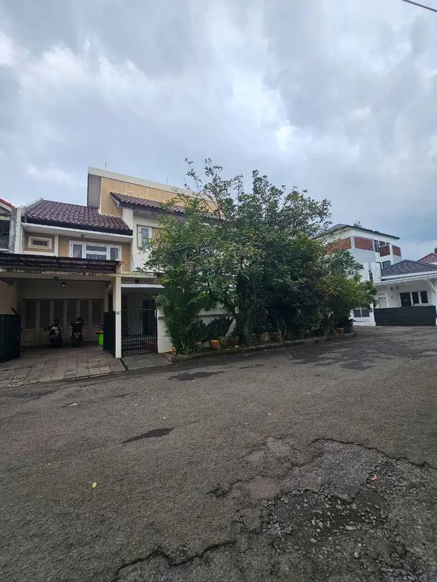 DI JUAL RUMAH  PERUMAHAN VILA DELIMA LEBAK BULUS CILANDAK JAKARTA SELA
