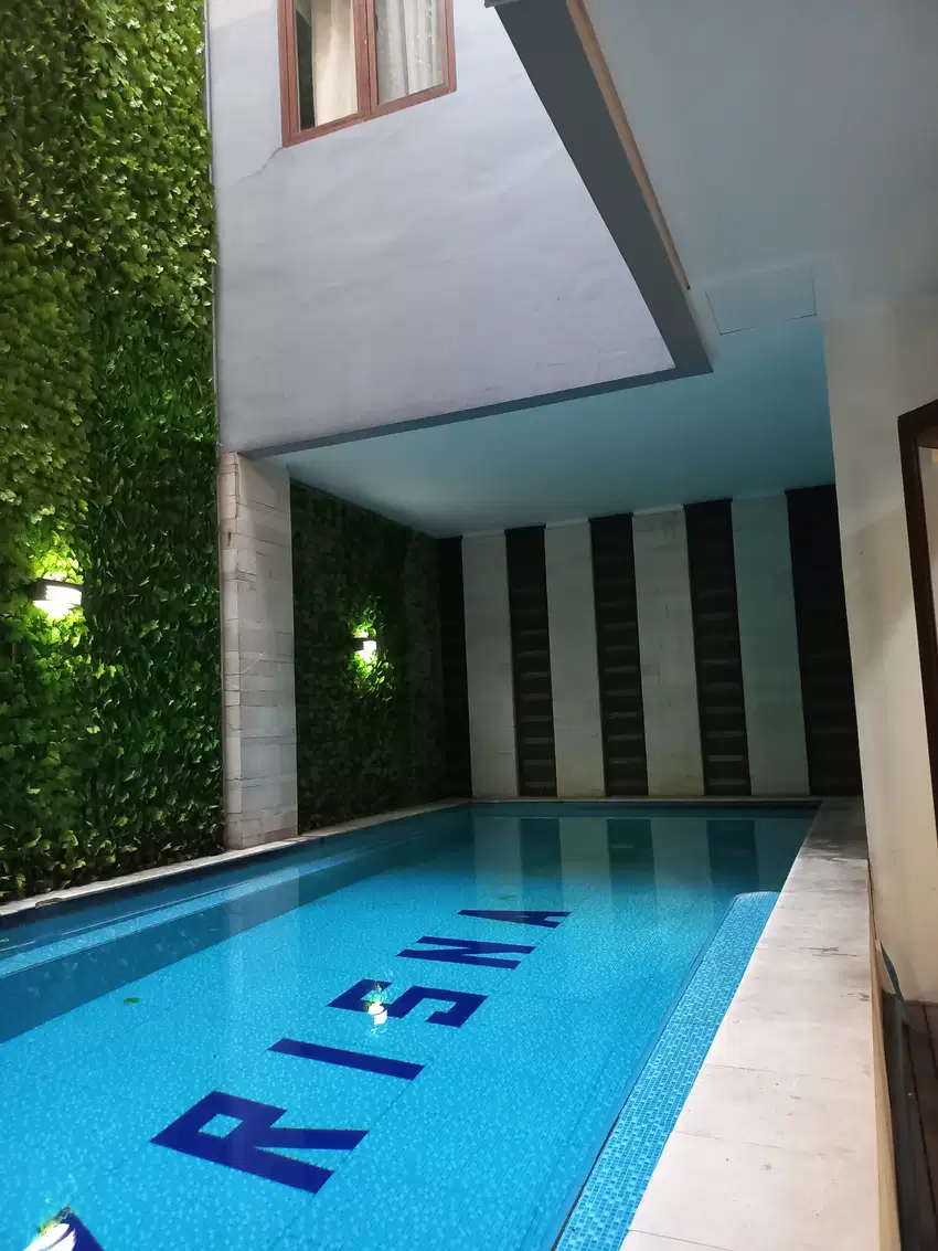 Dijual Rumah 3 Lantai Di Jl. Kelapa Gading Barat Gading Serpong