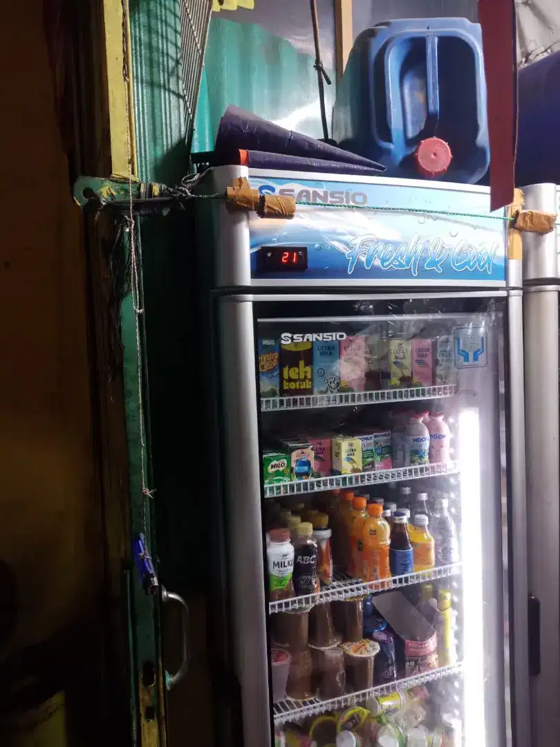 Kulkas. Freezer. Chiller. Showcase. Coldstorage. Pendingin minuman.