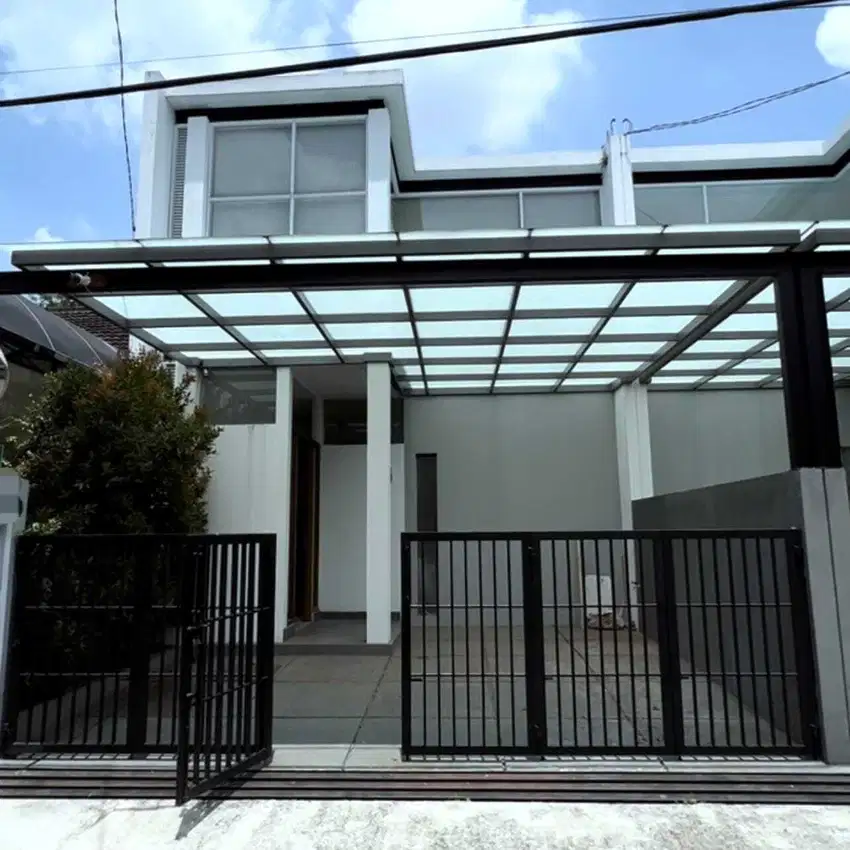 Rumah Baru Furnished Siap Huni Tengah Kota Bandung di Kembar