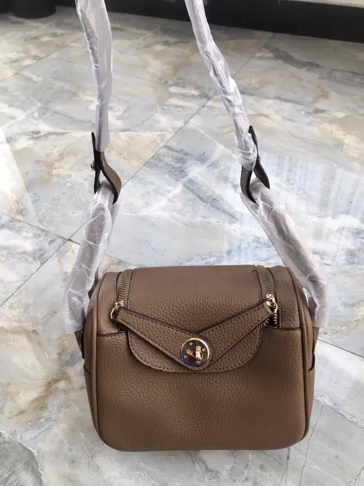 Tas sling bag coklat