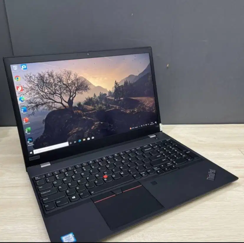 LAPTOP LENOVO THINKPAD T590 CORE i7 GEN 8 NT, RAM 16 SSD 256GB D-ET