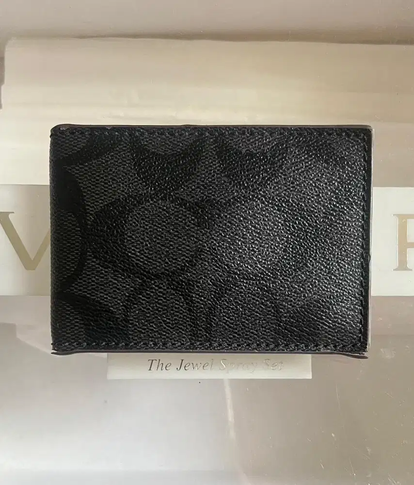 AUTHENTIQUE COACH WALLET