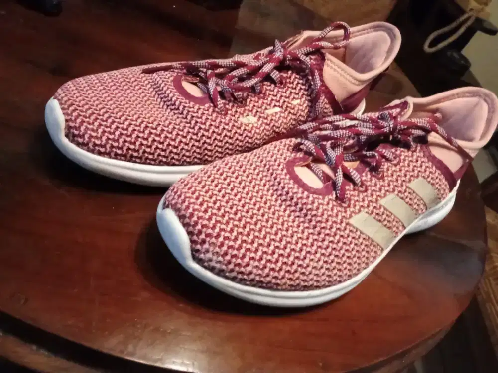 Sepatu Adidas Cloudfoam Original