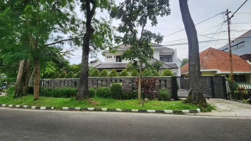 Dijual Rumah Asri Strategis Di Daerah Cimanuk Citarum Bandung