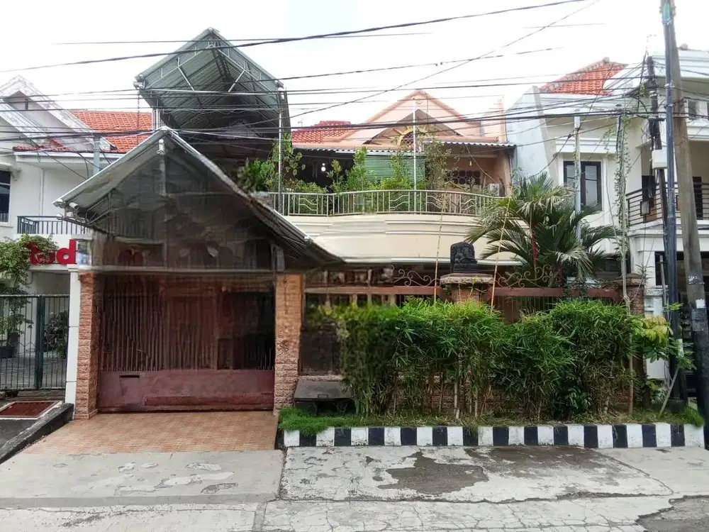 Dijual Rumah Nginden Intan Bagus Terawat Row Jalan Lebar Siap Huni