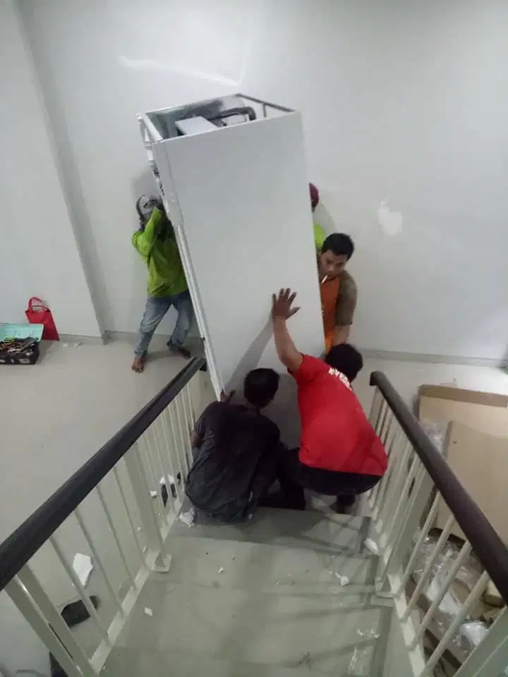 jasa tenaga orang angkat barang berat dari lantai 1 ke lantai 2