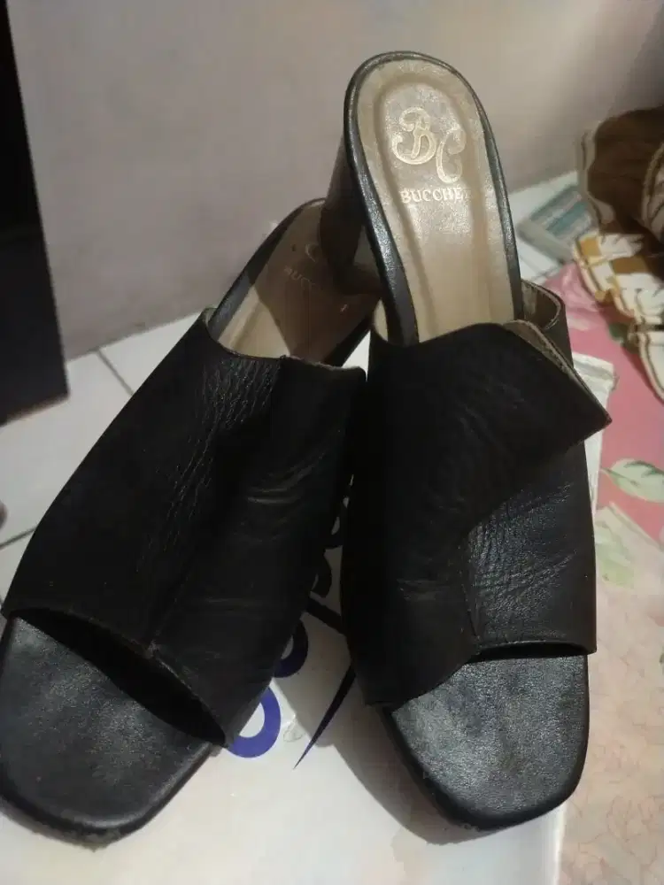 sendal buchery harga bisa nego