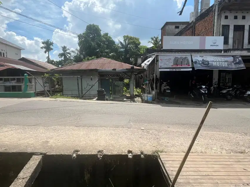 Tanah di pusat kota