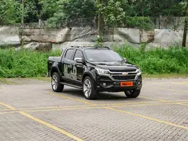 Colorado 2.8 4x4 high country 2021 hitam